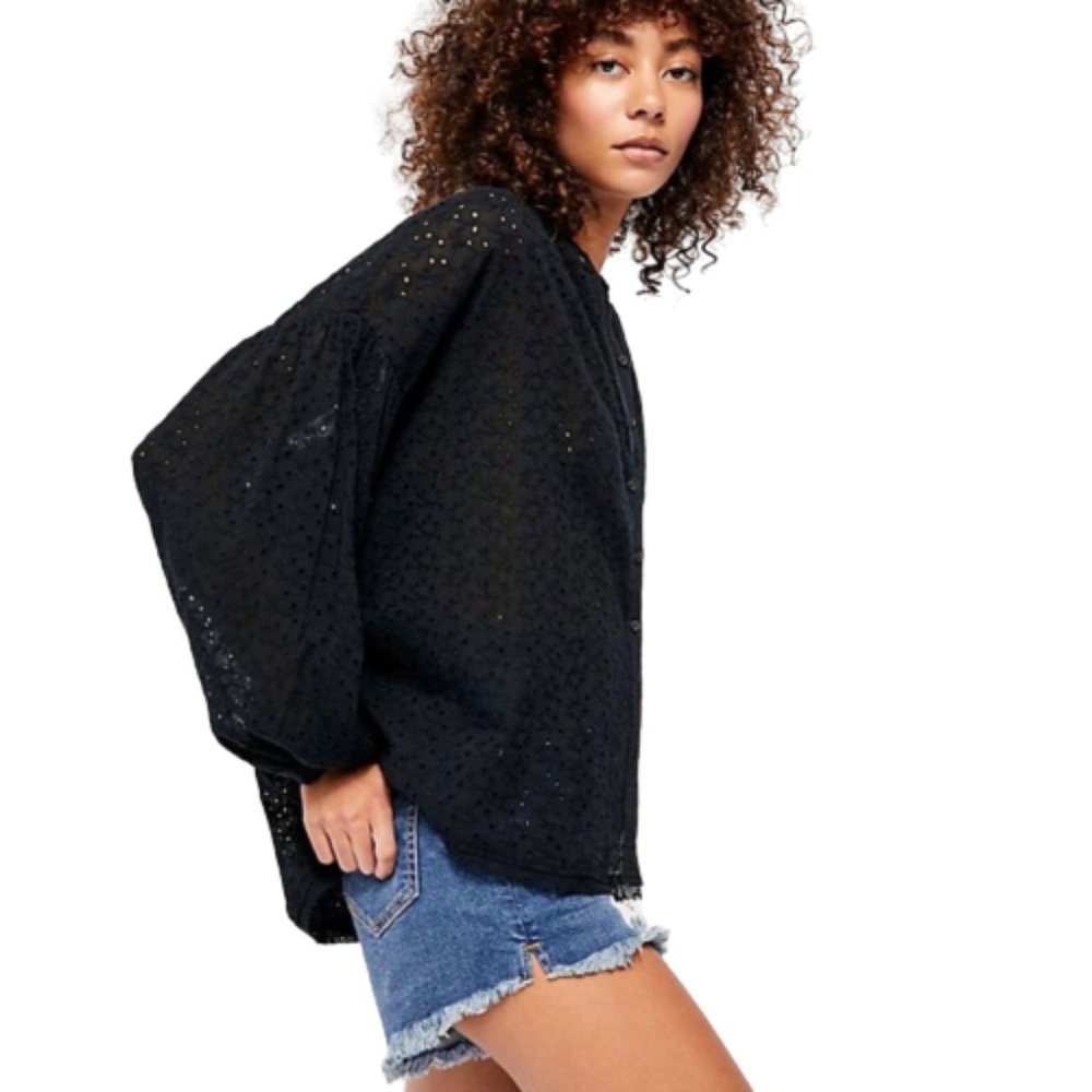 🆕Free People Maddison Eyelet Blouse size XS - Picture 10 of 10